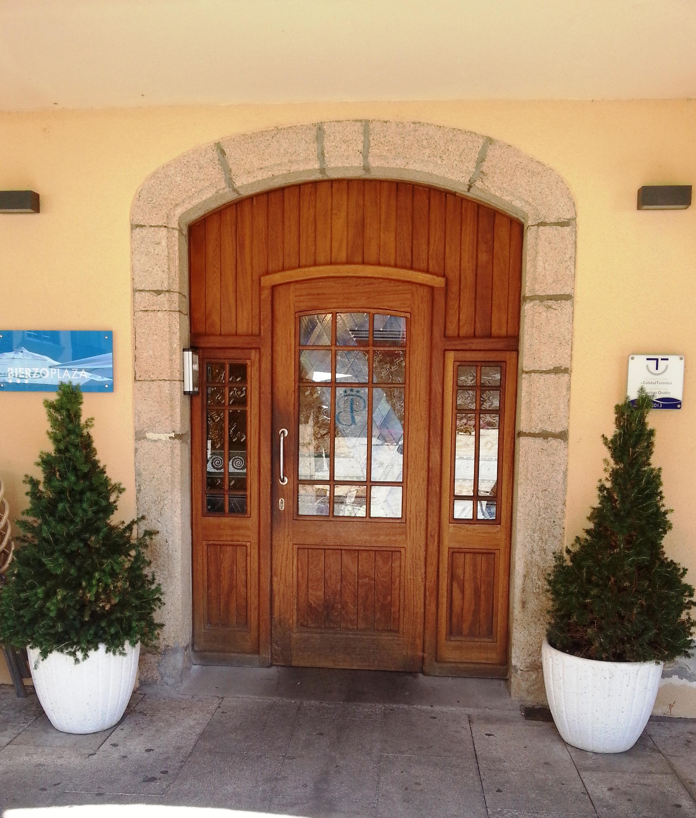 Hotel Aroi Bierzo Plaza Ponferrada Exteriér fotografie