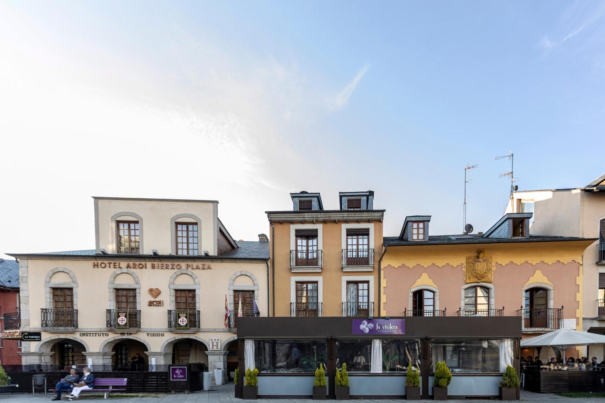Hotel Aroi Bierzo Plaza Ponferrada Exteriér fotografie