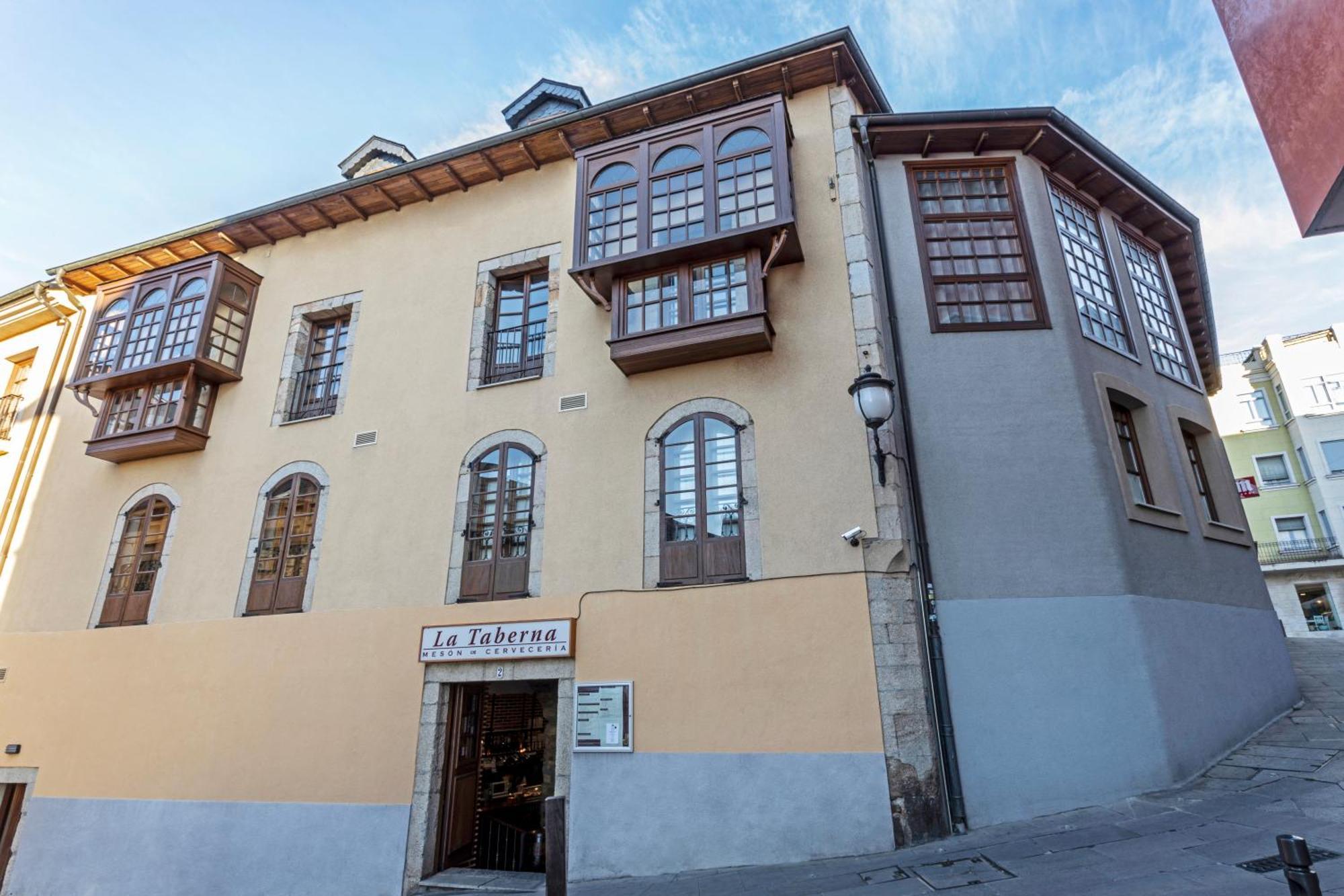 Hotel Aroi Bierzo Plaza Ponferrada Exteriér fotografie