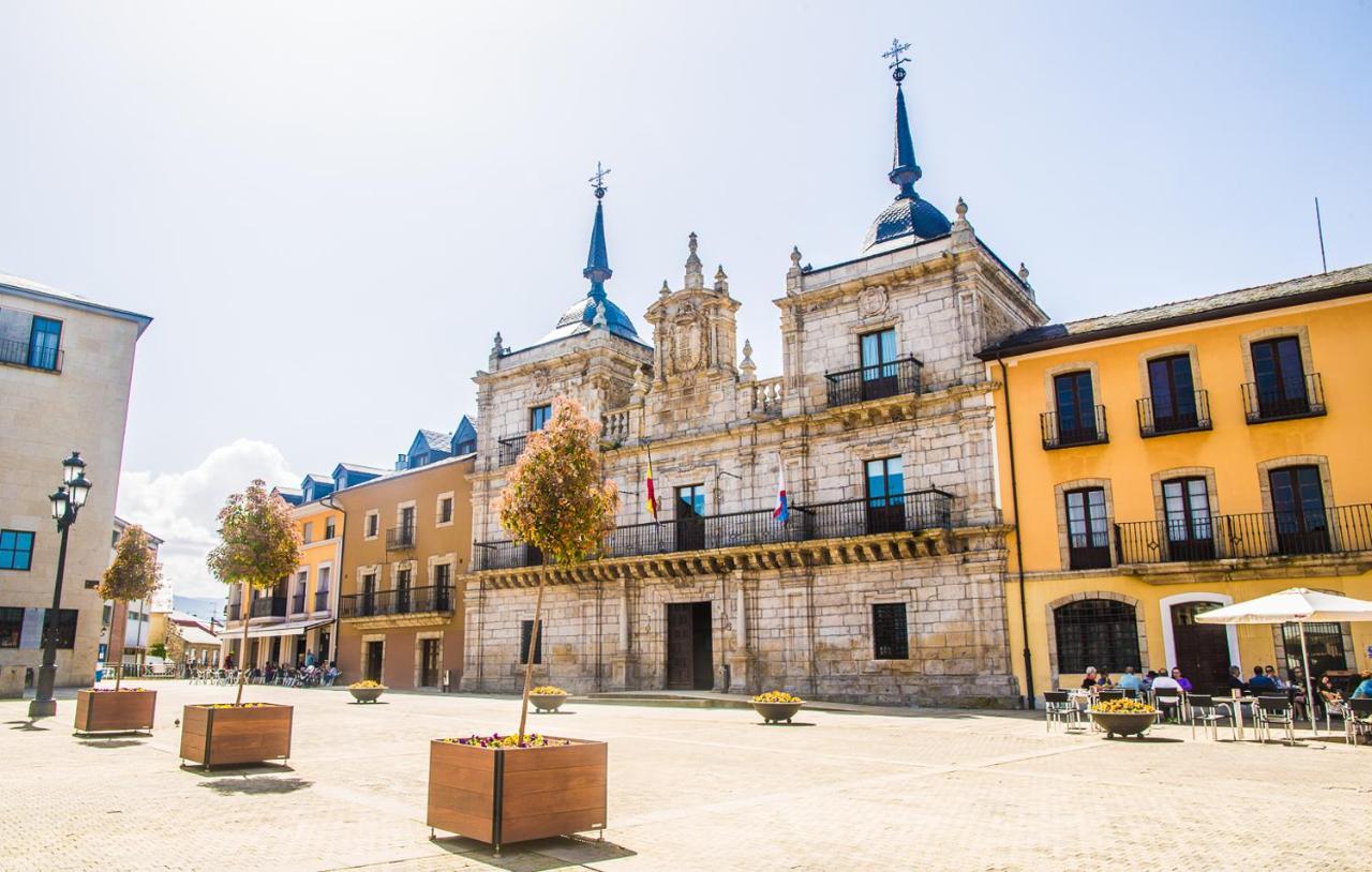 Hotel Aroi Bierzo Plaza Ponferrada Exteriér fotografie